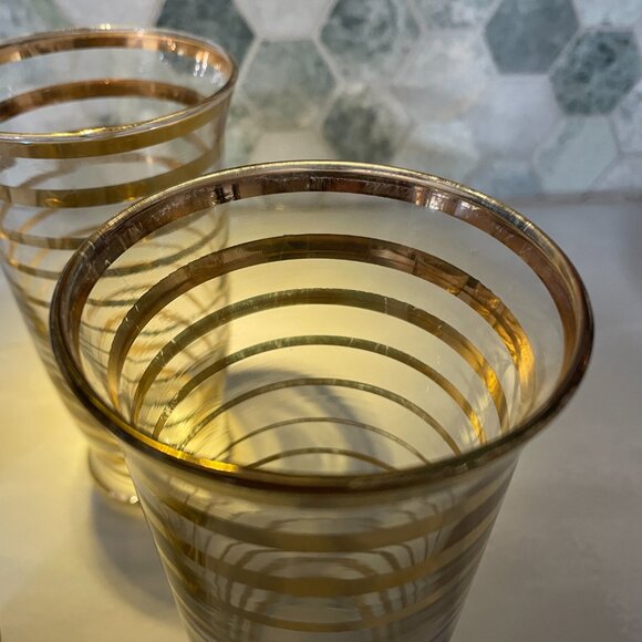 Vintage MCM Glass Serving Set, Horizontal Gold Stripes, Pitcher  & 4 Glasses - Picture 6 of 12